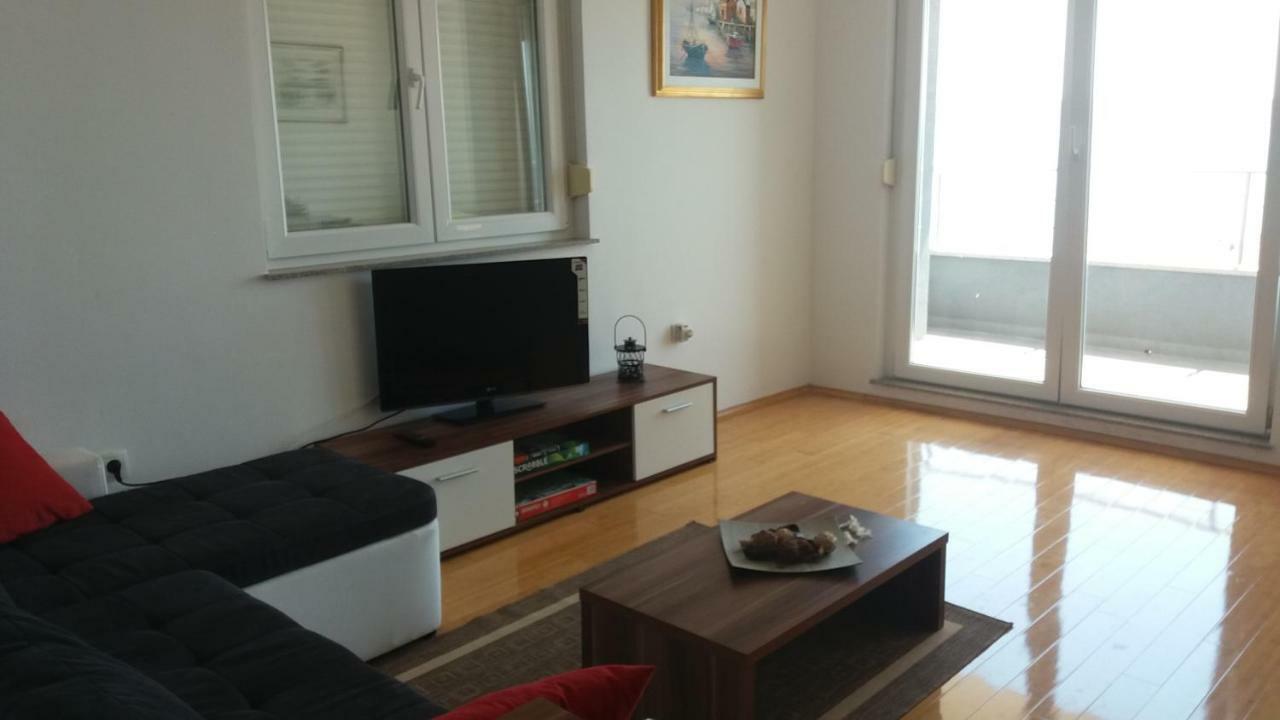Inga'S Apartment Starigrad Paklenica Dış mekan fotoğraf